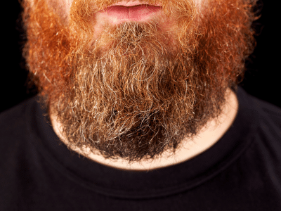 POURQUOI LA BARBE DEVIENT ROUSSE ?